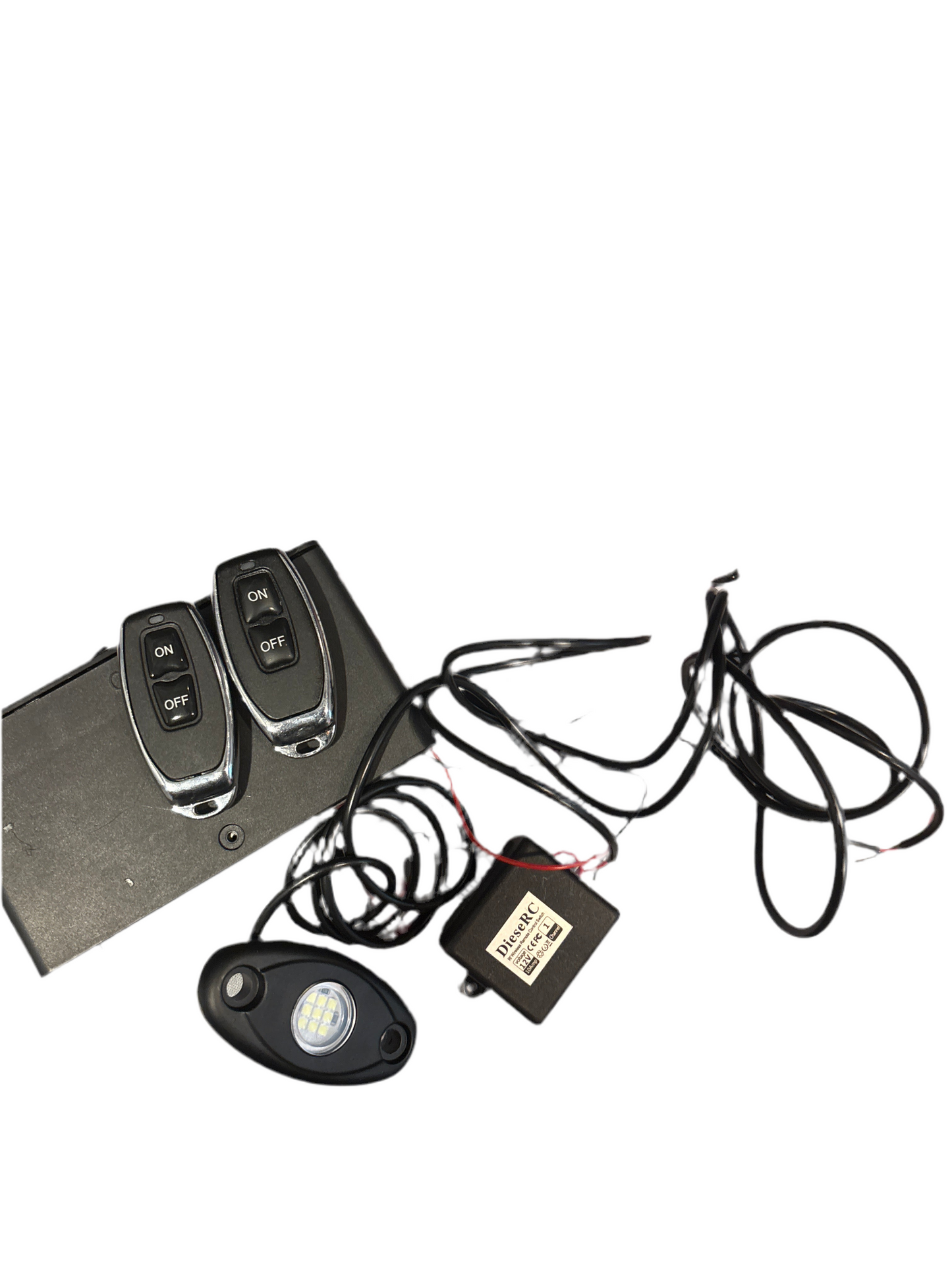 Battrey powered Rock light with a on and off remote